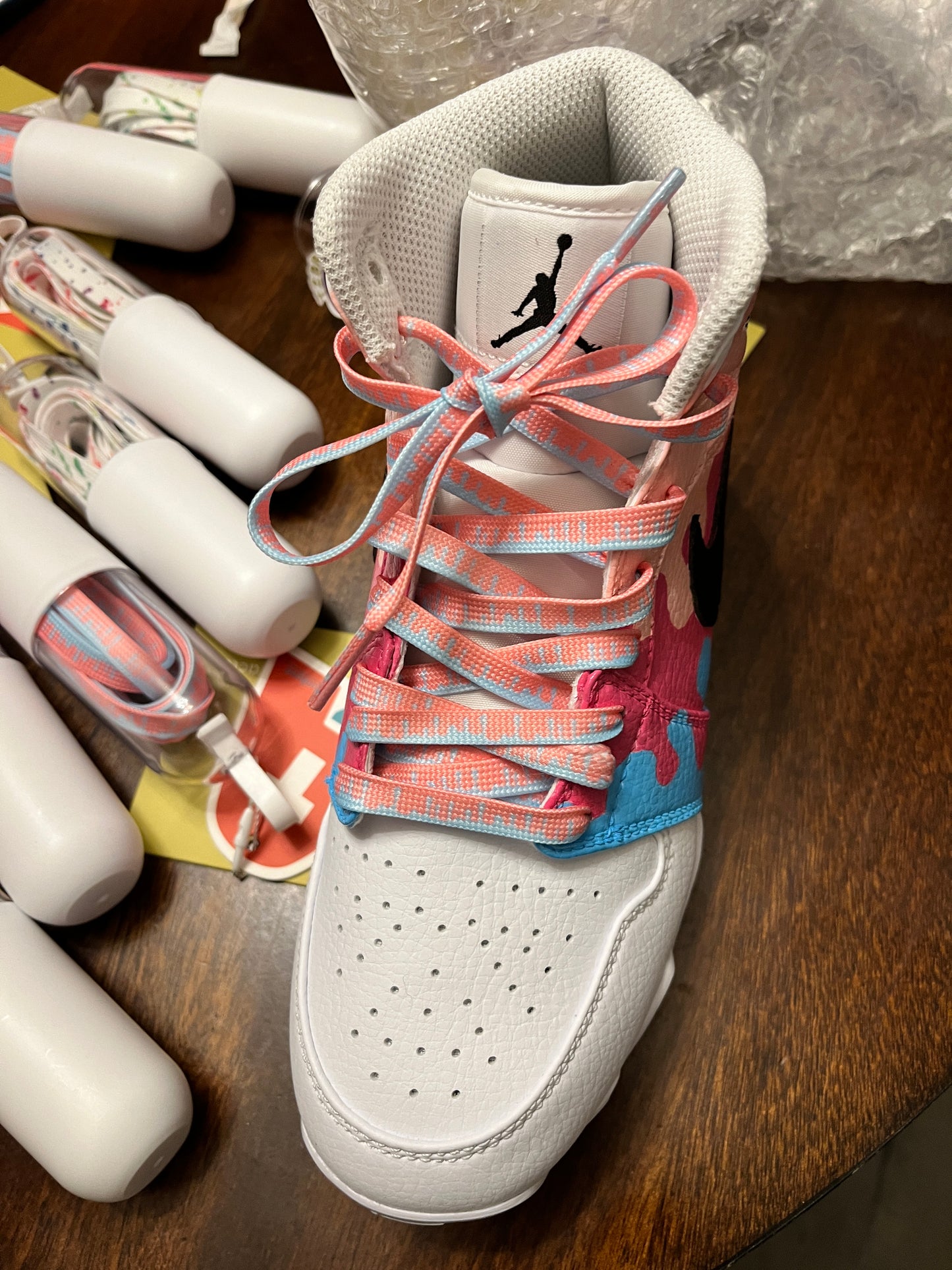 Ice Cream Drip Shoelaces