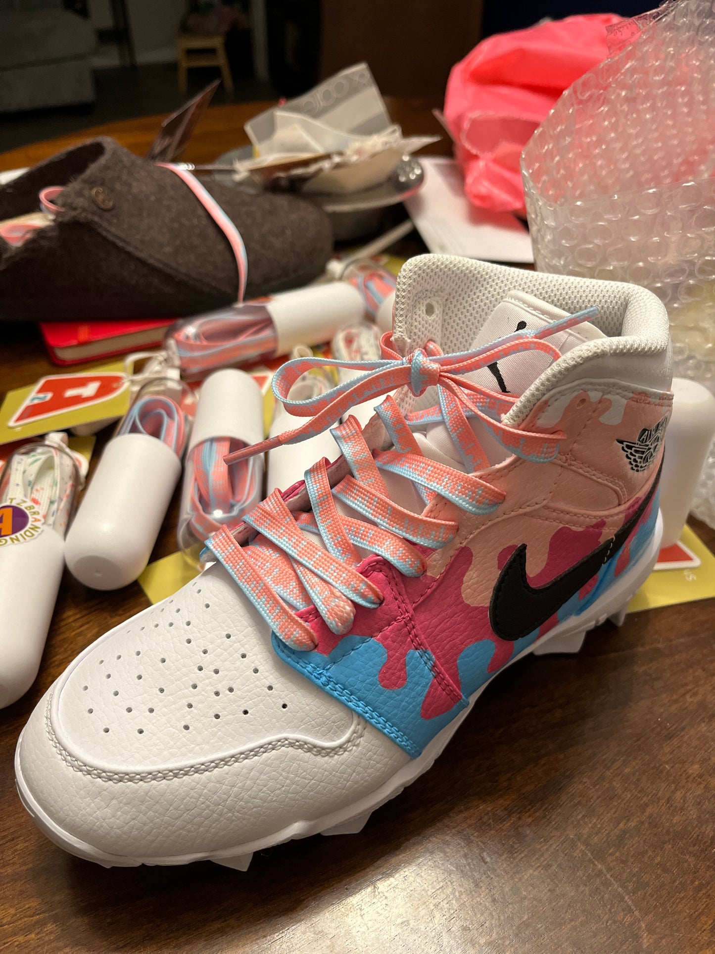 Ice Cream Drip Shoelaces