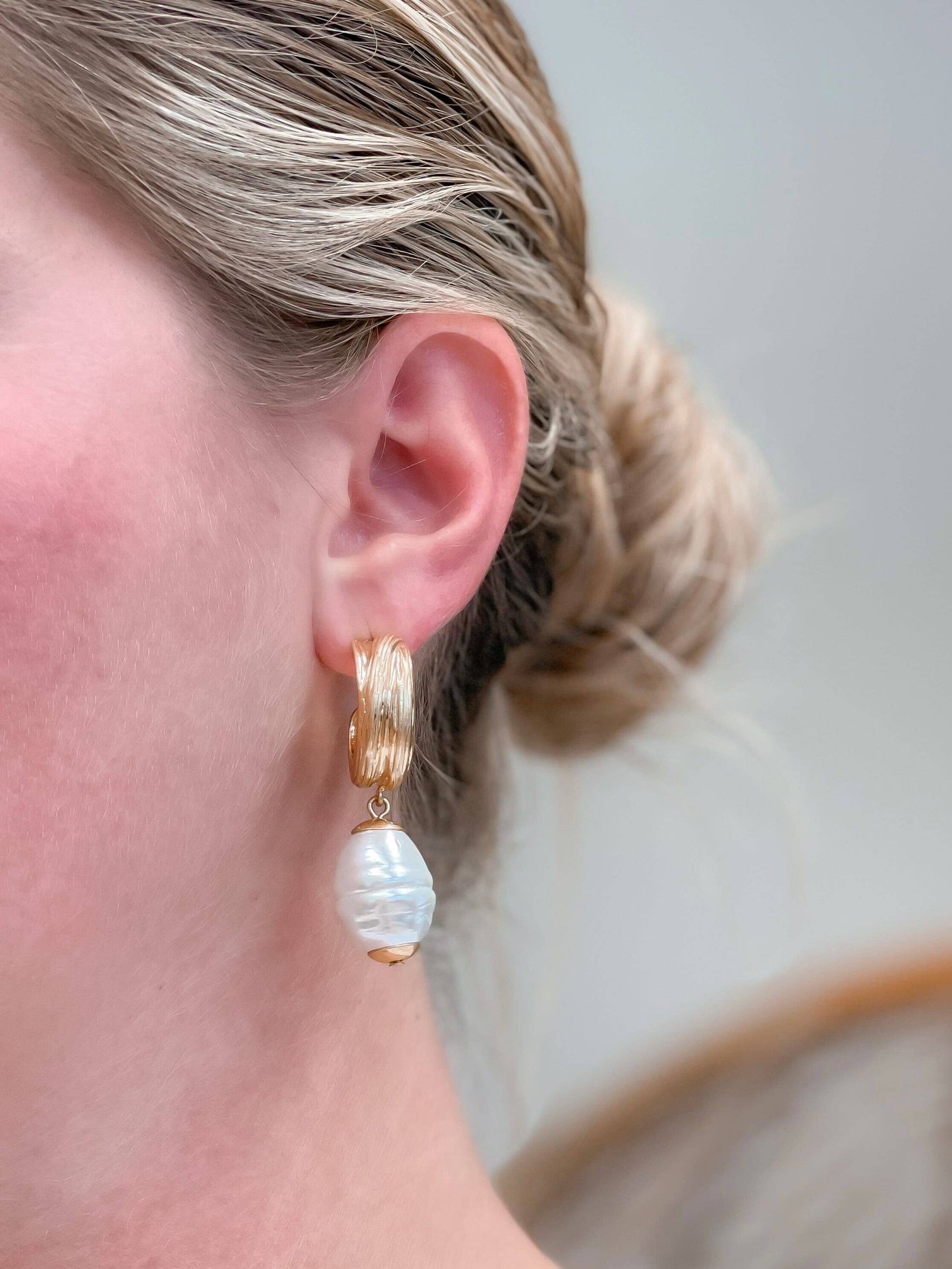 Freshwater Pearl Earrings